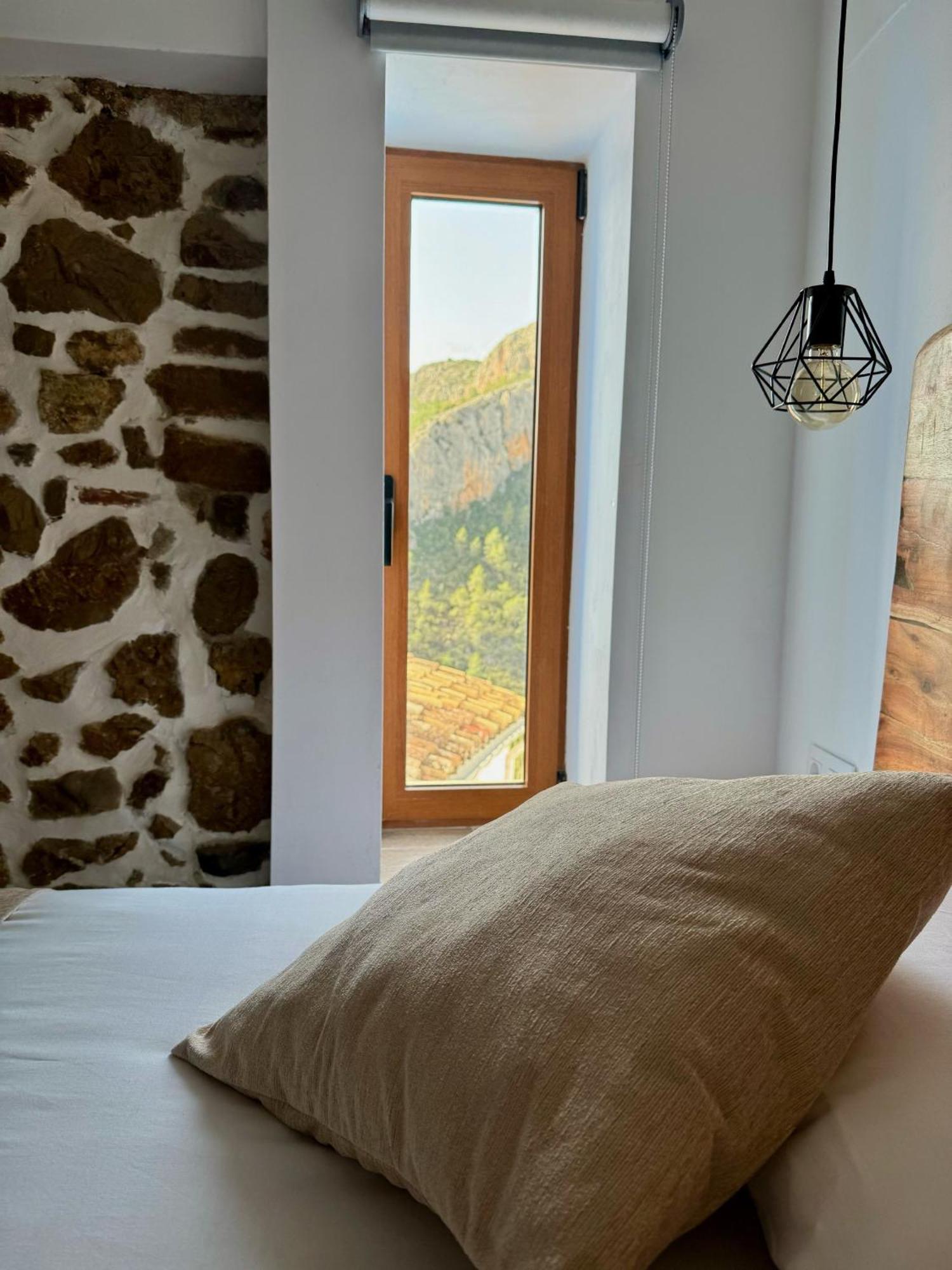 La Casucha De Chulilla Villa Bagian luar foto